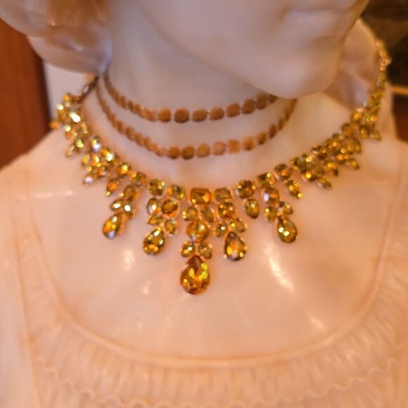 Austrian Crystal Necklace & Earrings! NWOT! - Picture 7 of 10